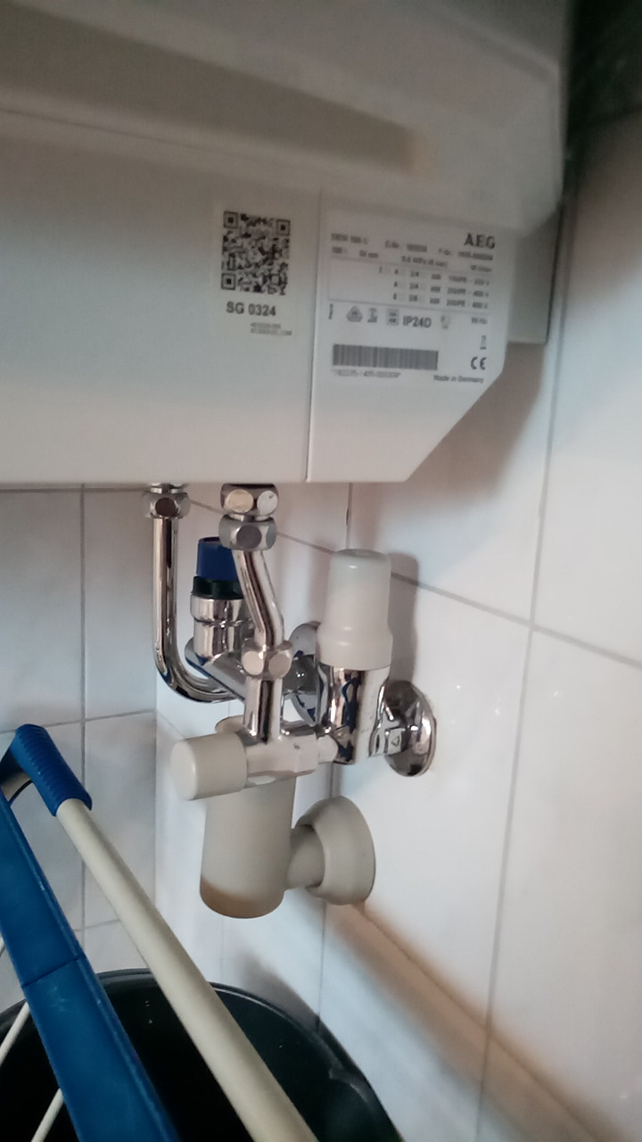 698ed17392644