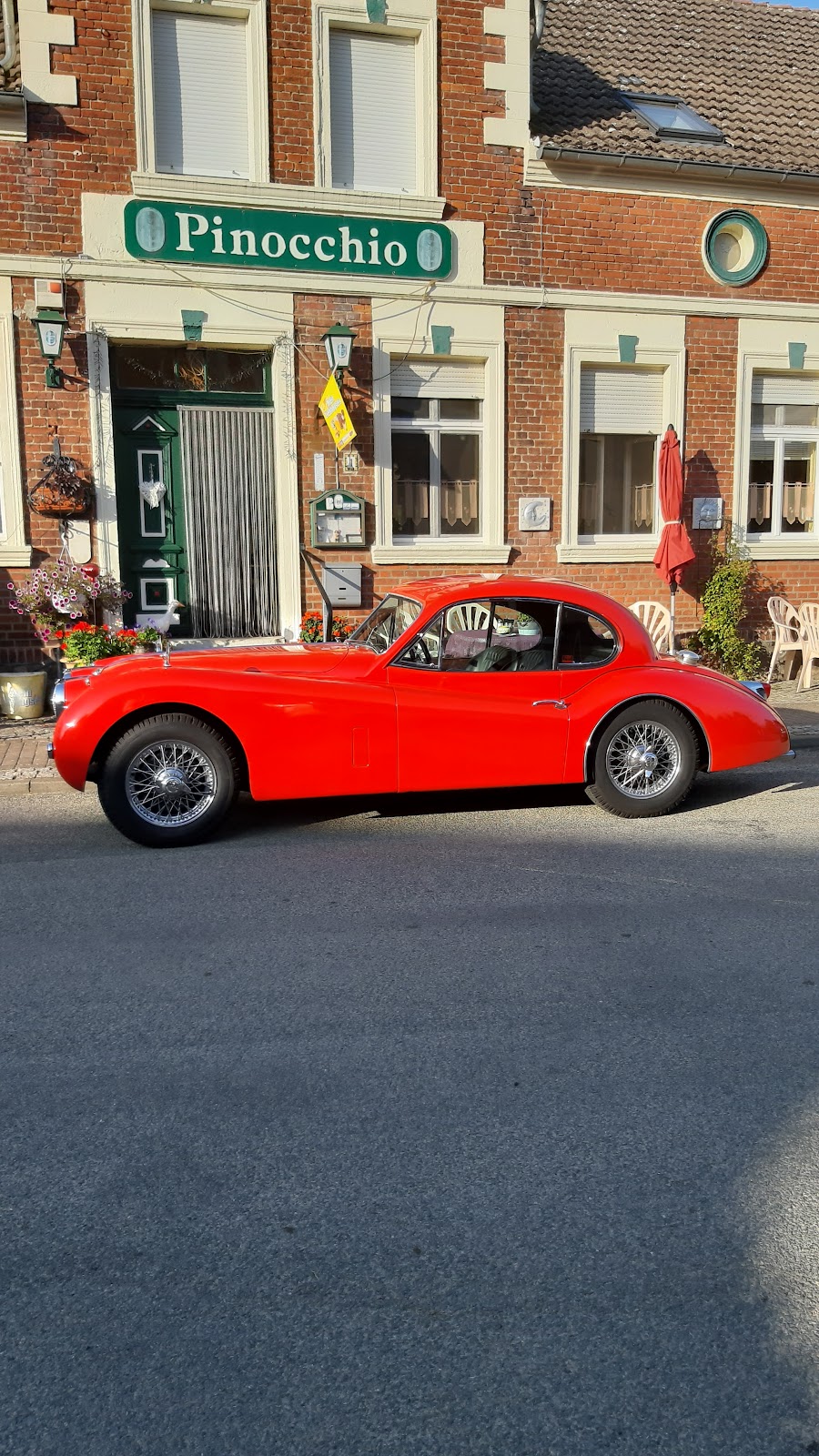 698ebc8a25208