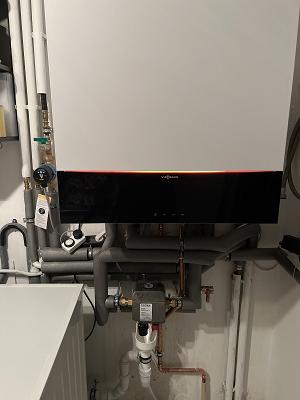 698f3807b285e