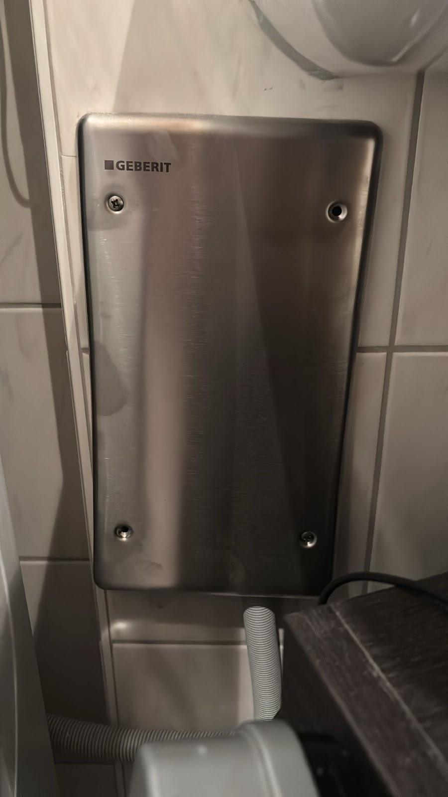 698ec312407de